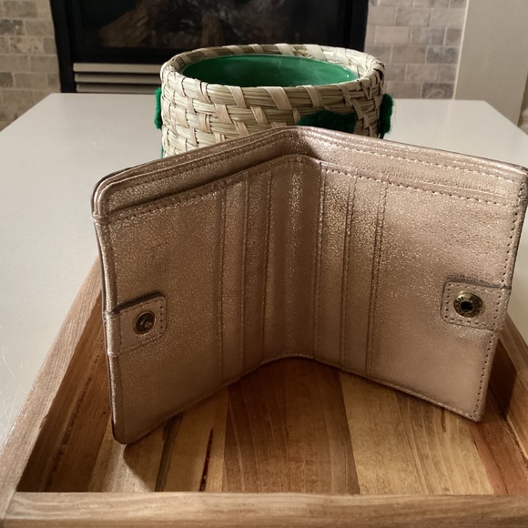 Gold Leather Wallet - Fossil - Picture 3 of 7